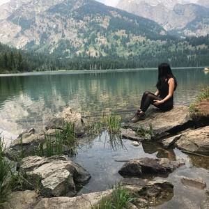 Meet your Posher, Selena